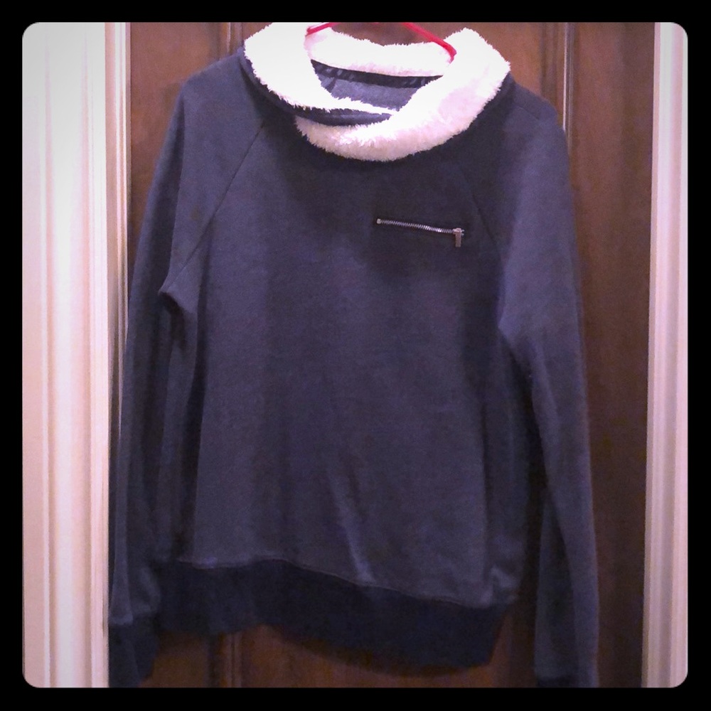 Abercrombie sweatshirt